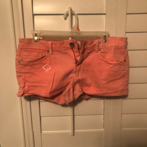 shorts - Picture 1 of 8